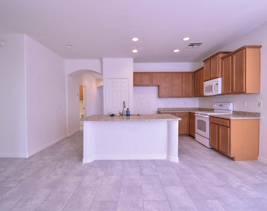 21017 W Glen Street - Photo Thumbnail 13