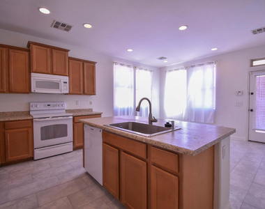 21017 W Glen Street - Photo Thumbnail 14