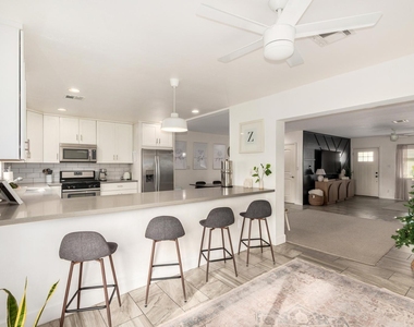 2613 E Pierson Street - Photo Thumbnail 26