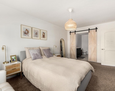 2613 E Pierson Street - Photo Thumbnail 2
