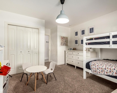 2613 E Pierson Street - Photo Thumbnail 11