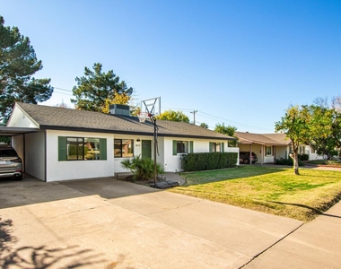 2613 E Pierson Street - Photo Thumbnail 15