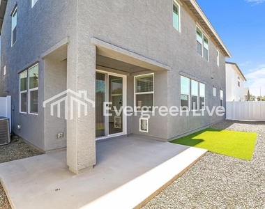 9117 N 181st Avenue - Photo Thumbnail 10