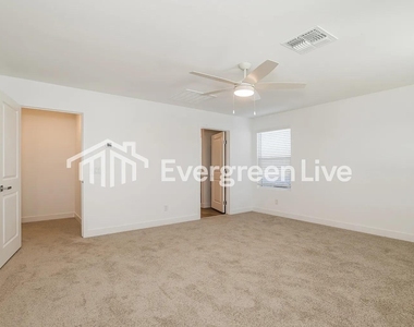 9117 N 181st Avenue - Photo Thumbnail 27