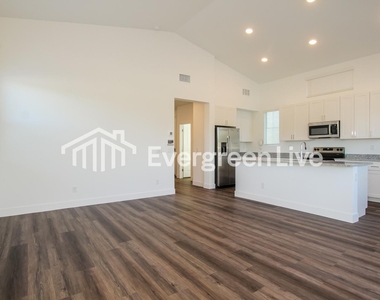 9117 N 181st Avenue - Photo Thumbnail 39