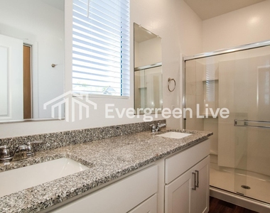 9117 N 181st Avenue - Photo Thumbnail 55
