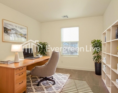 9117 N 181st Avenue - Photo Thumbnail 14