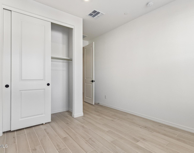 21301 W Roanoke Avenue - Photo Thumbnail 27