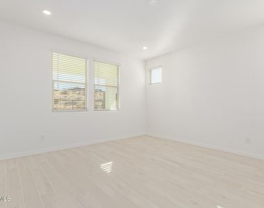 21301 W Roanoke Avenue - Photo Thumbnail 21
