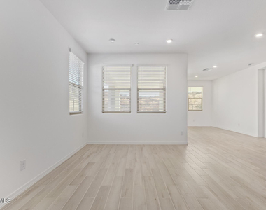 21301 W Roanoke Avenue - Photo Thumbnail 13