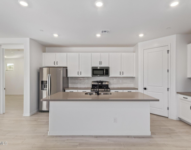 21301 W Roanoke Avenue - Photo Thumbnail 17