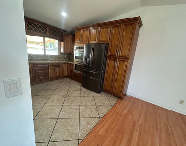 6916 W Georgia Avenue - Photo Thumbnail 7