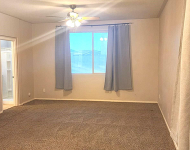 7410 W Darrel Road - Photo Thumbnail 8