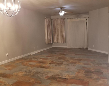 7410 W Darrel Road - Photo Thumbnail 4