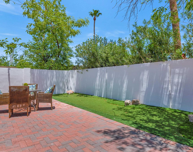 7509 N Via Del Elemental - Photo Thumbnail 14