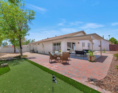 7509 N Via Del Elemental - Photo Thumbnail 15