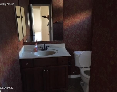 2866 S Brett Street - Photo Thumbnail 5