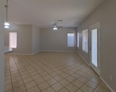 22227 N 29th Drive - Photo Thumbnail 13