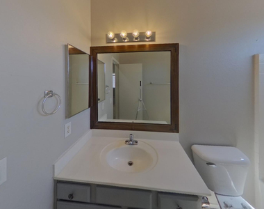 22227 N 29th Drive - Photo Thumbnail 2