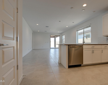17050 W Artemisa Avenue - Photo Thumbnail 10