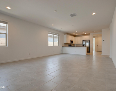 17050 W Artemisa Avenue - Photo Thumbnail 14