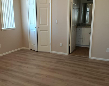 7009 E Acoma Drive - Photo Thumbnail 1