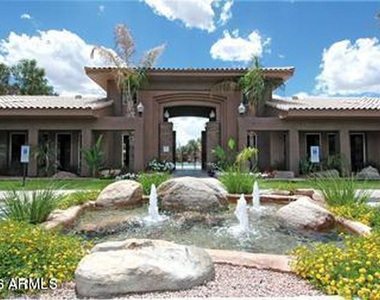 7009 E Acoma Drive - Photo Thumbnail 17