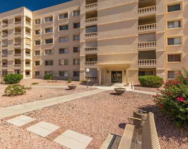 7950 E Camelback Road - Photo Thumbnail 20