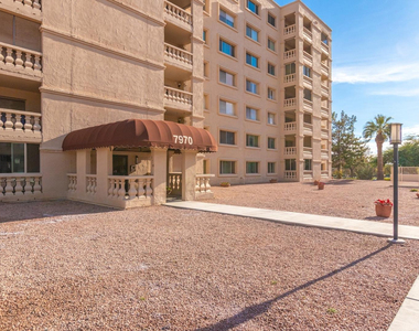 7950 E Camelback Road - Photo Thumbnail 32