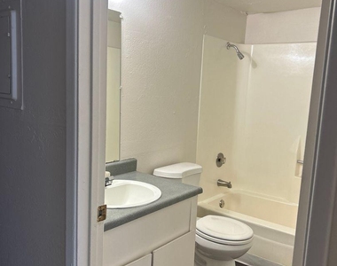 1111 S San Jose - Photo Thumbnail 3