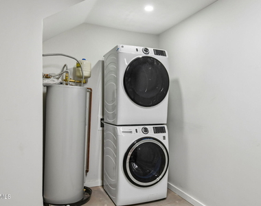 630 N Power - Photo Thumbnail 13