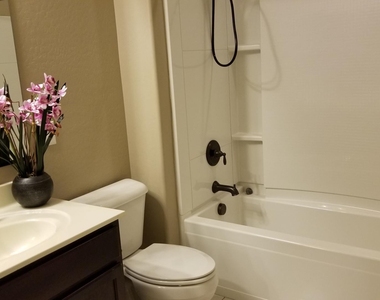 2248 E Ottawa Lane - Photo Thumbnail 21