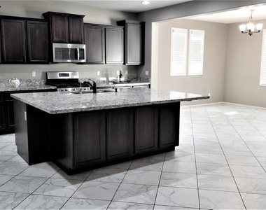 2248 E Ottawa Lane - Photo Thumbnail 5