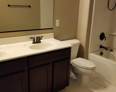 2248 E Ottawa Lane - Photo Thumbnail 34