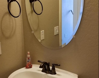 2248 E Ottawa Lane - Photo Thumbnail 48