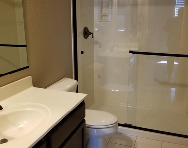 2248 E Ottawa Lane - Photo Thumbnail 38