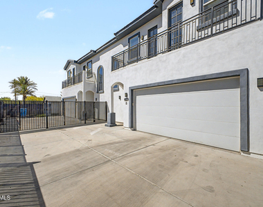 1344 E Polk Street - Photo Thumbnail 24