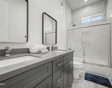 1344 E Polk Street - Photo Thumbnail 18