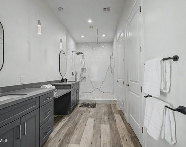 1344 E Polk Street - Photo Thumbnail 13