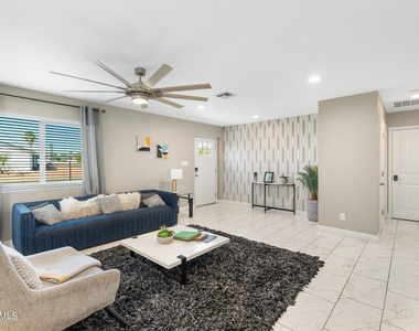 2025 N 66th Street - Photo Thumbnail 2
