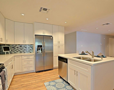 14 E Balboa Drive - Photo Thumbnail 2