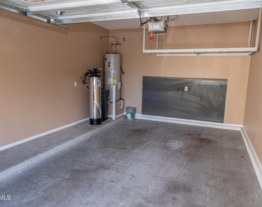 2162 W Scully Drive - Photo Thumbnail 30