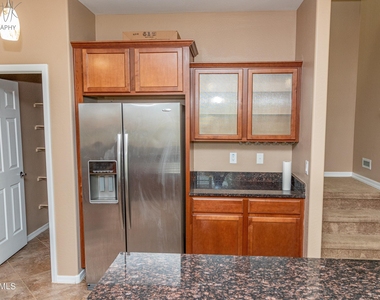 2162 W Scully Drive - Photo Thumbnail 6