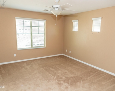 2162 W Scully Drive - Photo Thumbnail 19