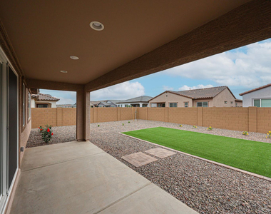 7814 W Hide Trail - Photo Thumbnail 19