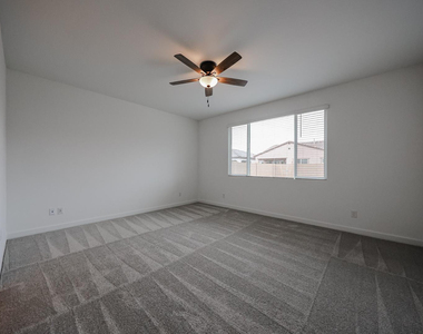 7814 W Hide Trail - Photo Thumbnail 5