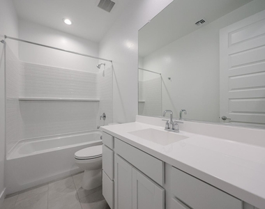 7814 W Hide Trail - Photo Thumbnail 8