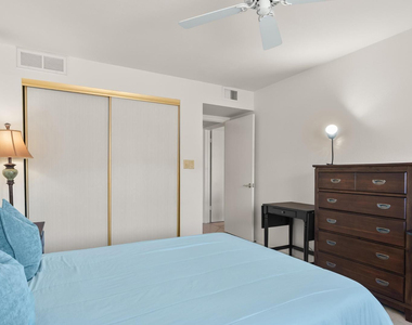 7910 E Camelback Road - Photo Thumbnail 21
