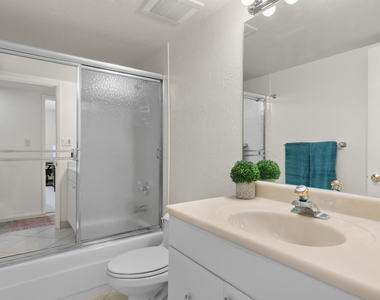 7910 E Camelback Road - Photo Thumbnail 26