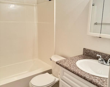 5126 E Monte Vista Road - Photo Thumbnail 13